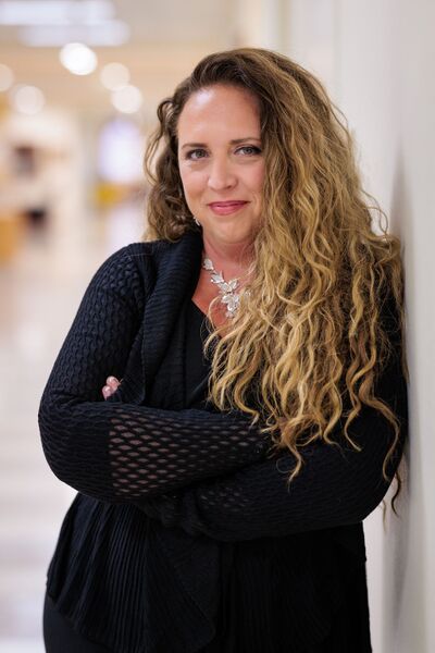 File:Laura Barnard .jpg