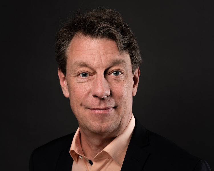 File:Peter Stevens.png